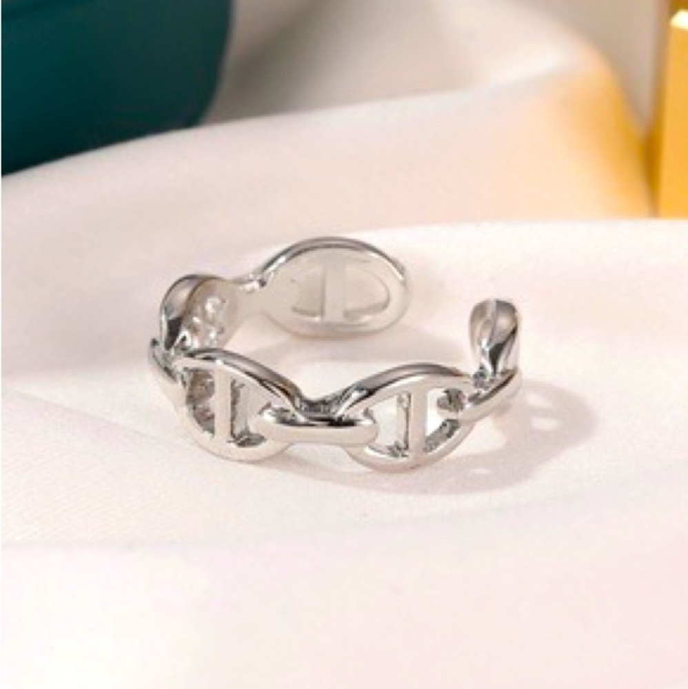 NEW LOCK LINK RING - Picture 2 of 6